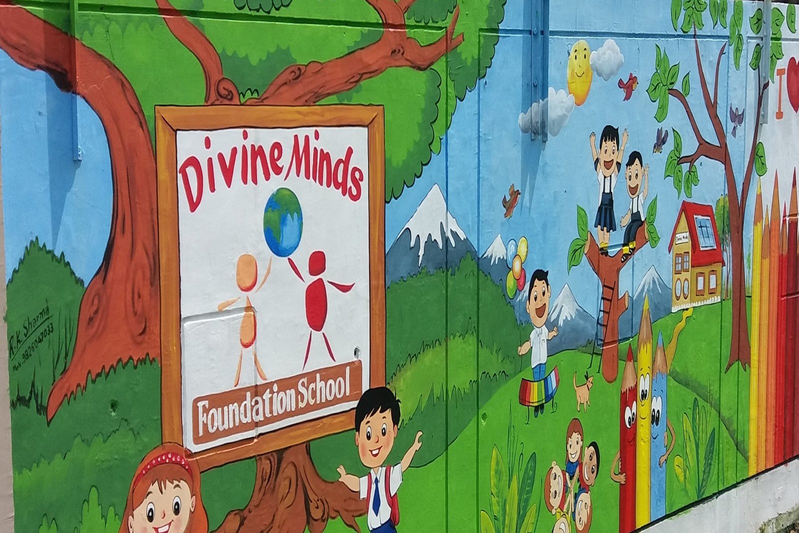 Divine Minds is Bhopals best preschool, playschool and day care centre located in Arvind Vihar, Katara Hills Road, Bagmugalia. The school offers your little child a great environment to learn & discover new things every day using play way, kindergarten and Montessori methods.